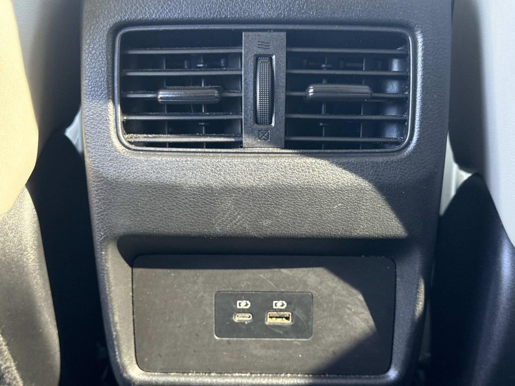 Certified 2022 Nissan Rogue SV w/ SV Premium Package image 19