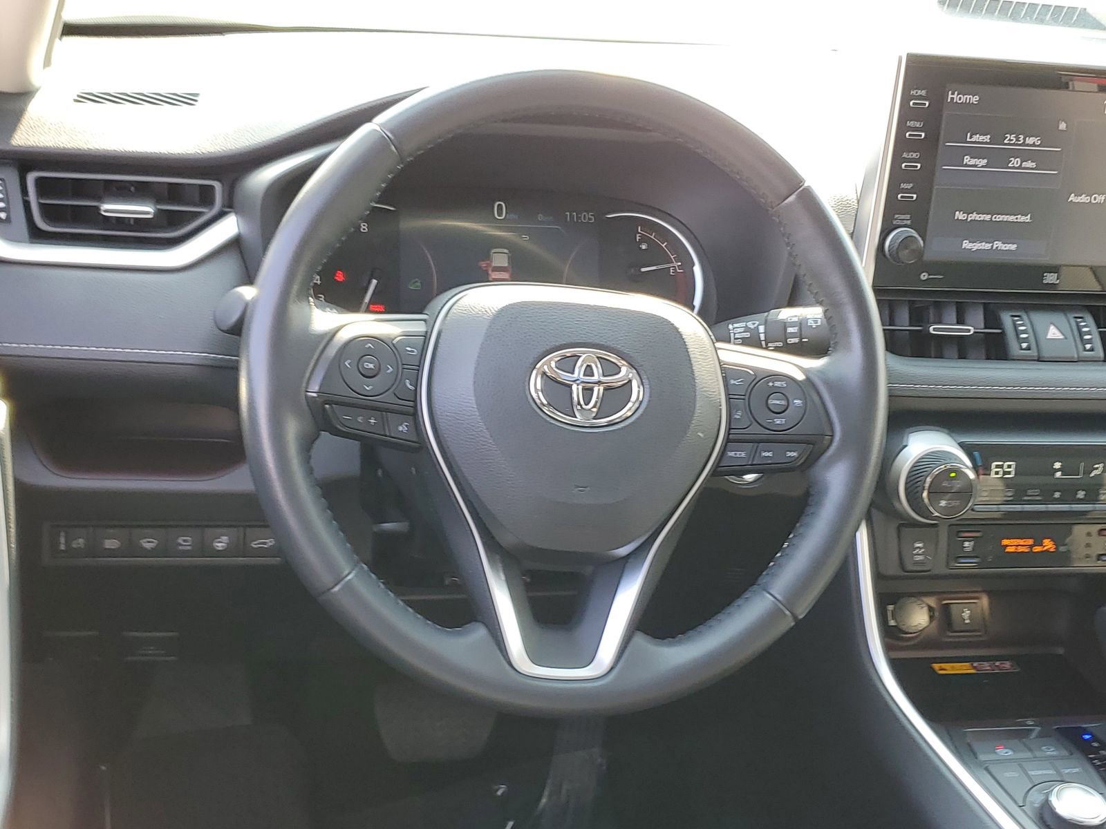 Used 2022 Toyota RAV4 Limited image 12
