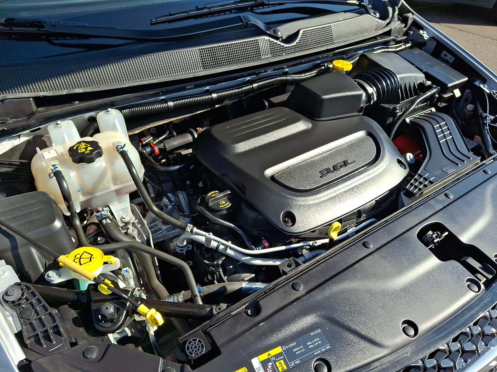 Used 2024 Chrysler Pacifica Touring-L FWD image 30