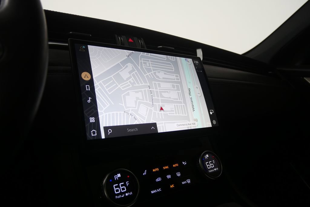 Used 2023 Jaguar F-PACE S AWD/4WD image 17