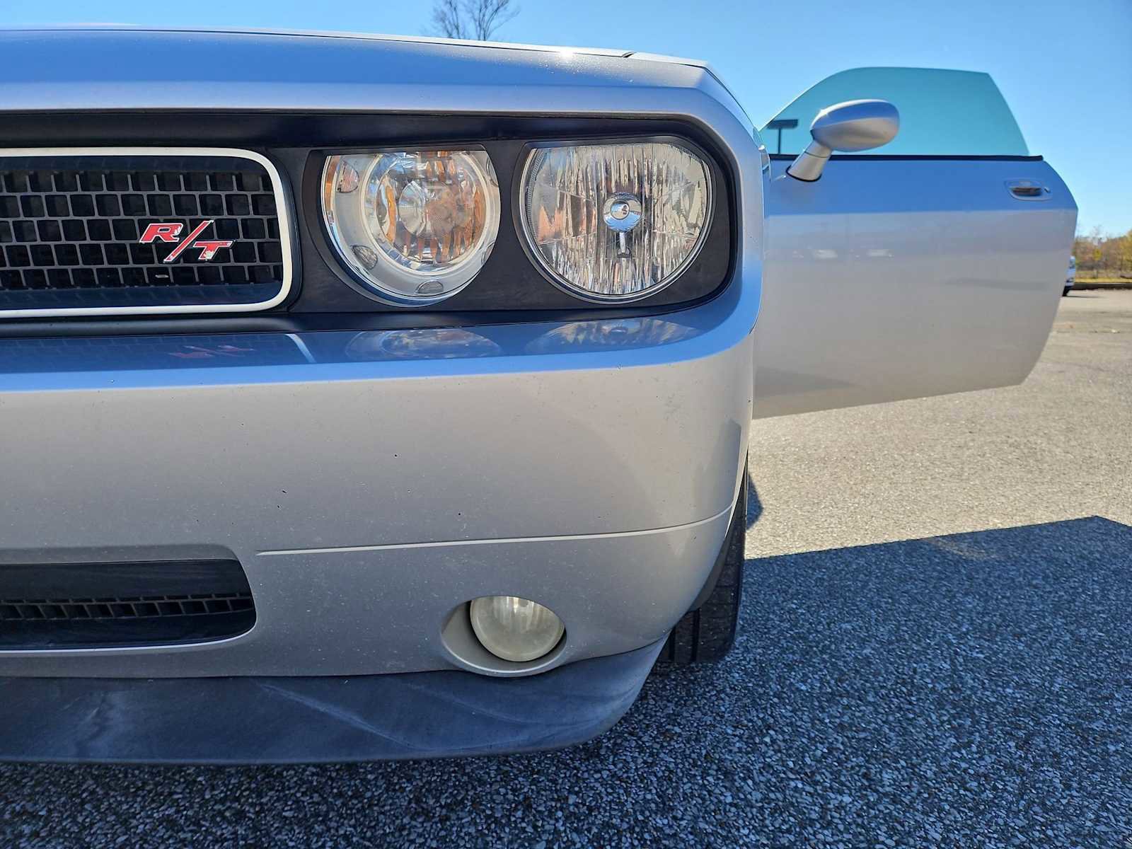 Used 2010 Dodge Challenger R/T image 11