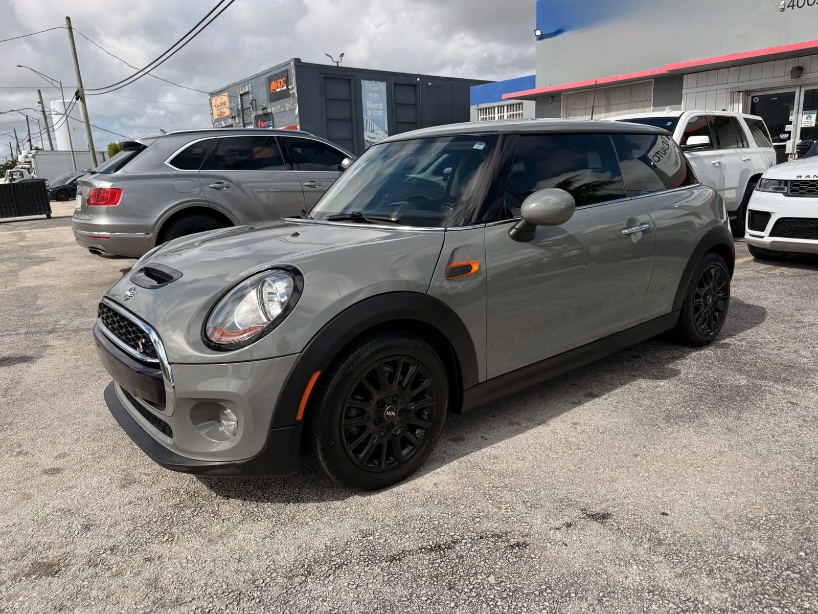 Used 2019 MINI Cooper 2-Door Hardtop image 8