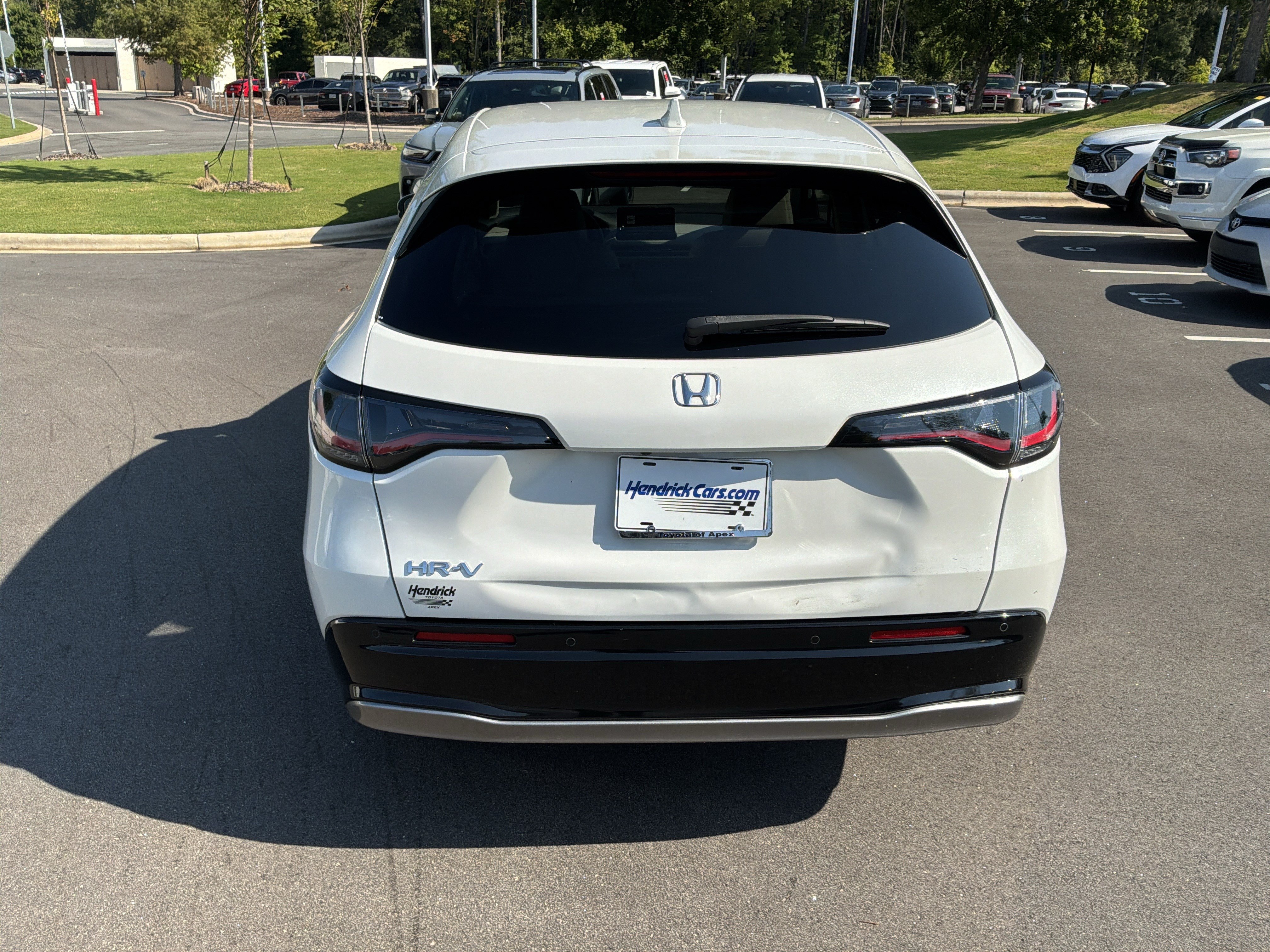 Used 2025 Honda HR-V EX-L image 9
