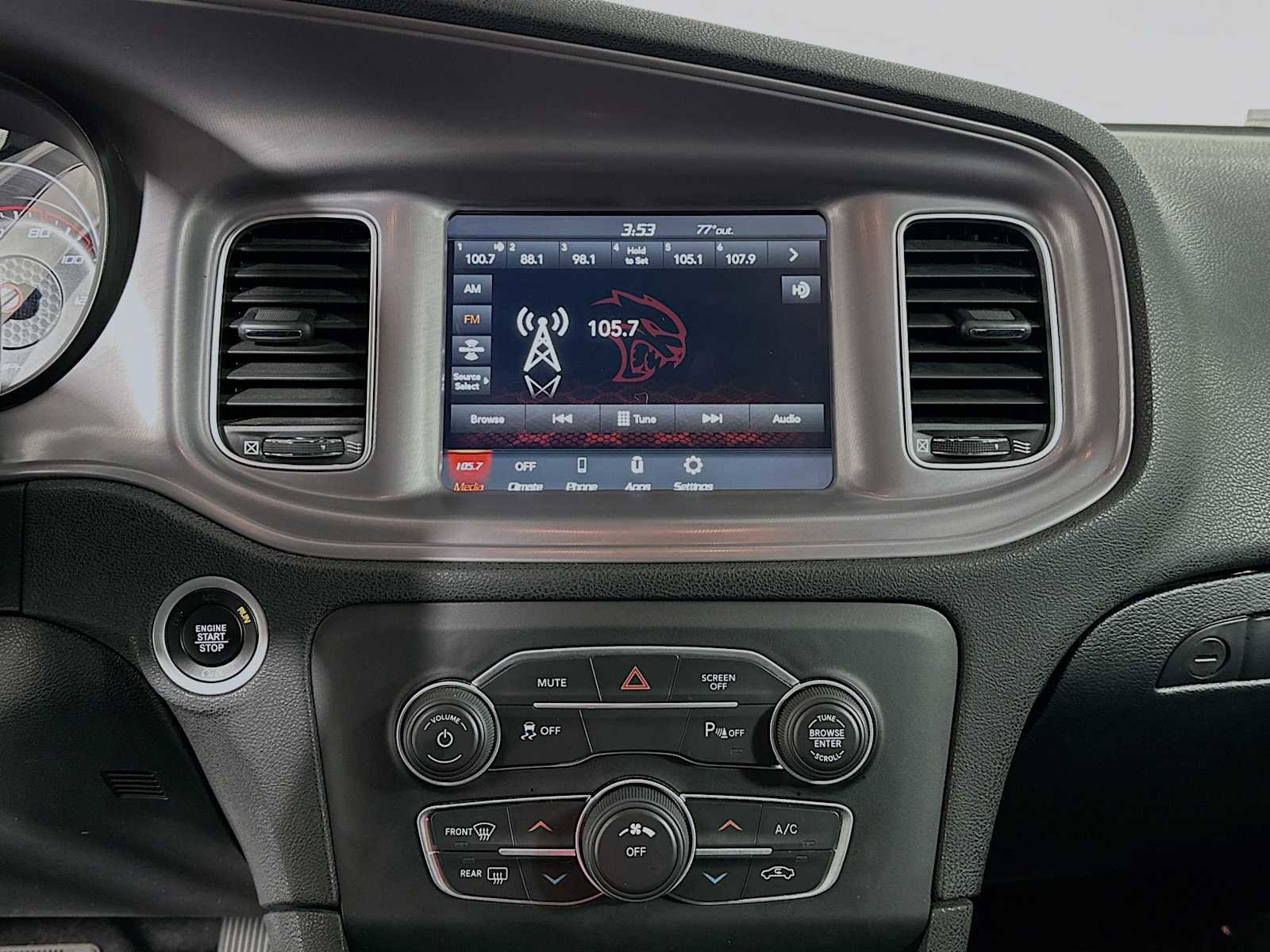 Used 2023 Dodge Charger SXT image 13