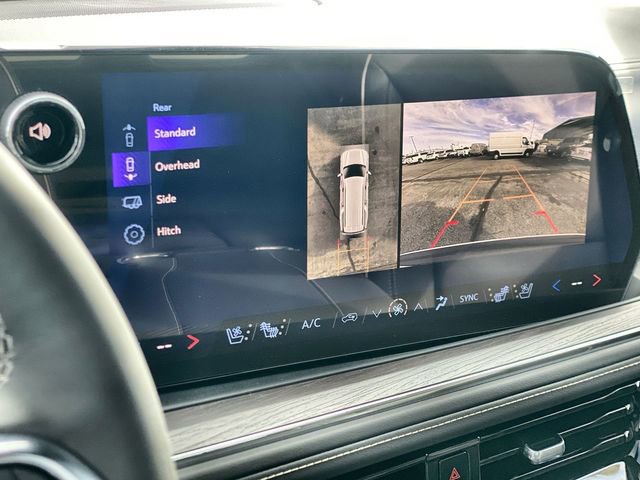 New 2026 Chevrolet Suburban Premier image 26