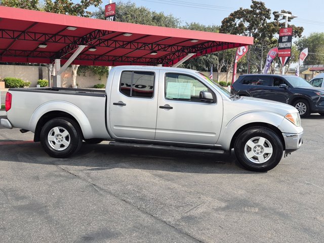 Used 2007 Nissan Frontier SE w/ SE Value Truck Pkg RWD image 4