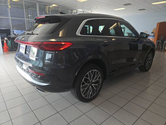 Used 2025 Audi Q5 Premium Plus w/ Premium Plus AWD/4WD image 8