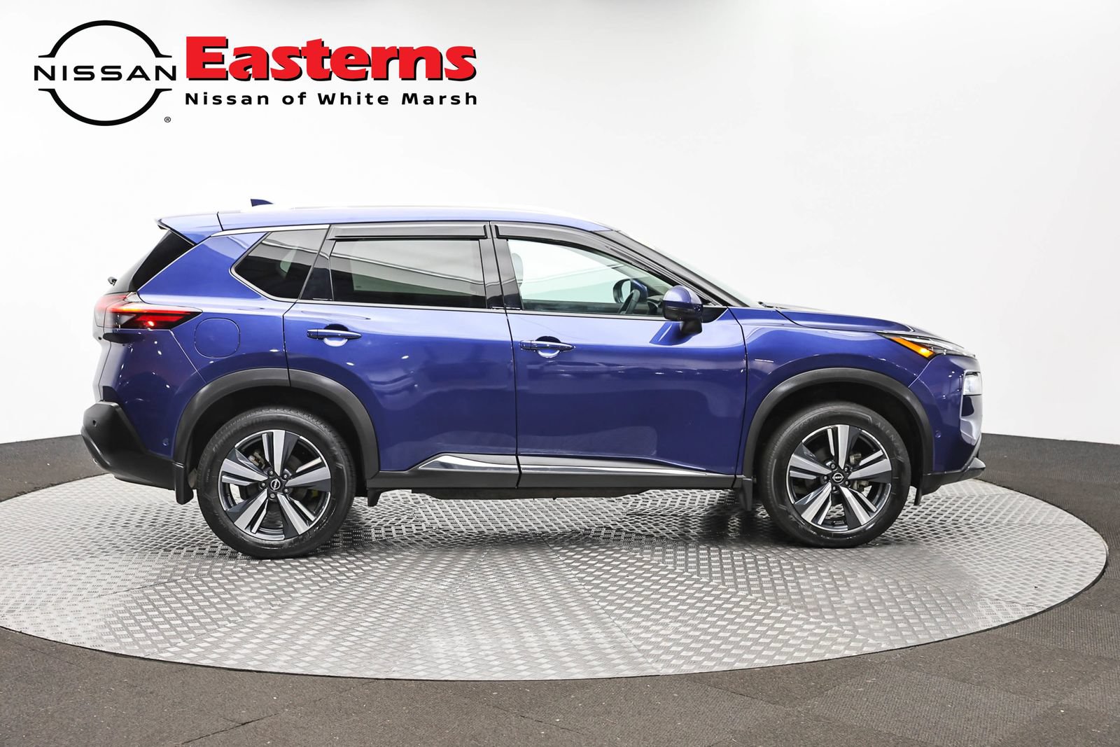 Used 2023 Nissan Rogue SL w/ SL Premium Package AWD/4WD image 4