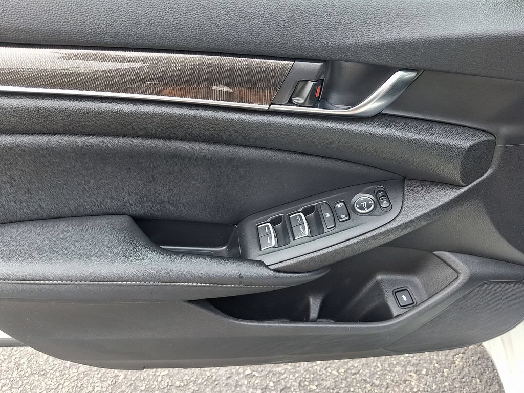 Used 2022 Honda Accord Sport image 13