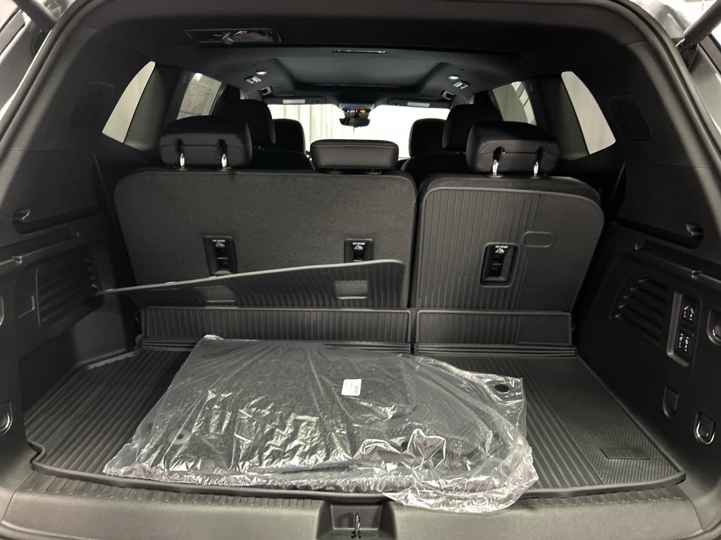 New 2026 Buick Enclave Avenir w/ Super Cruise Package AWD/4WD image 23