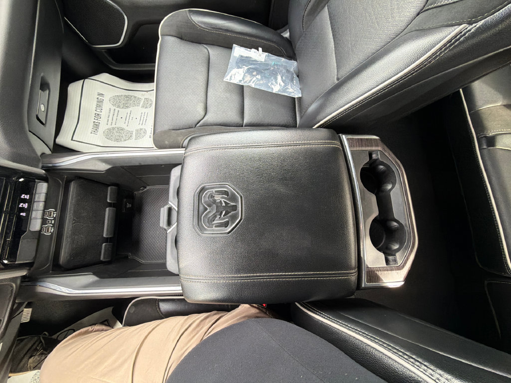 Used 2025 RAM 1500 Laramie AWD/4WD image 23