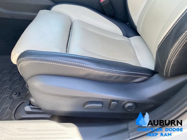 Used 2023 Subaru Outback Limited AWD/4WD image 36