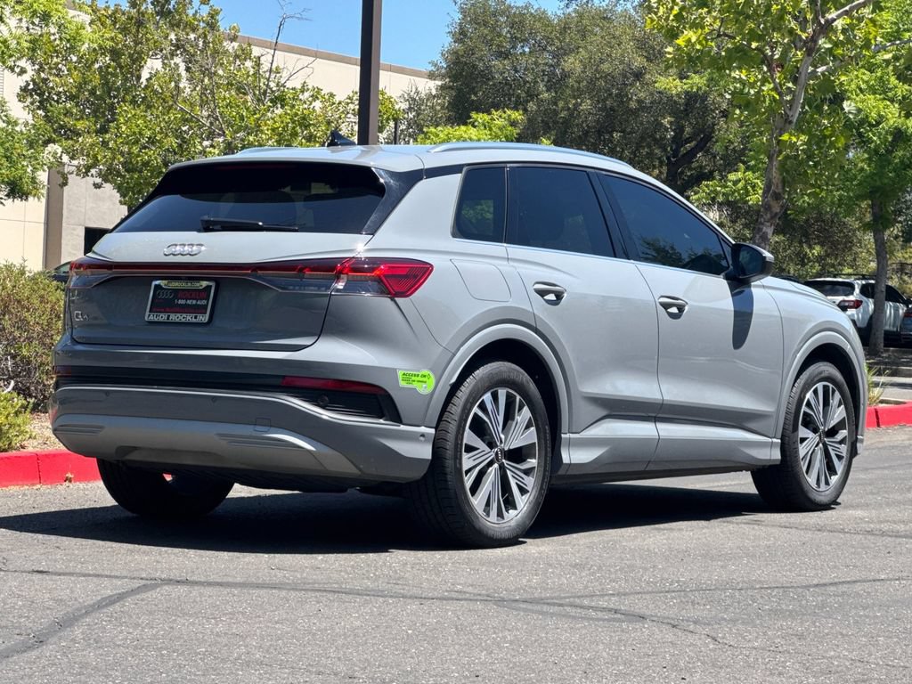 Used 2023 Audi Q4 e-tron Premium Plus w/ Premium Plus RWD image 5