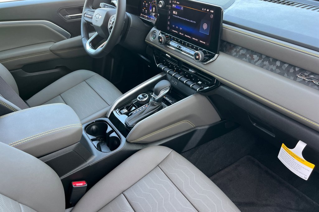 New 2026 Chevrolet Colorado ZR2 w/ Technology Package image 12