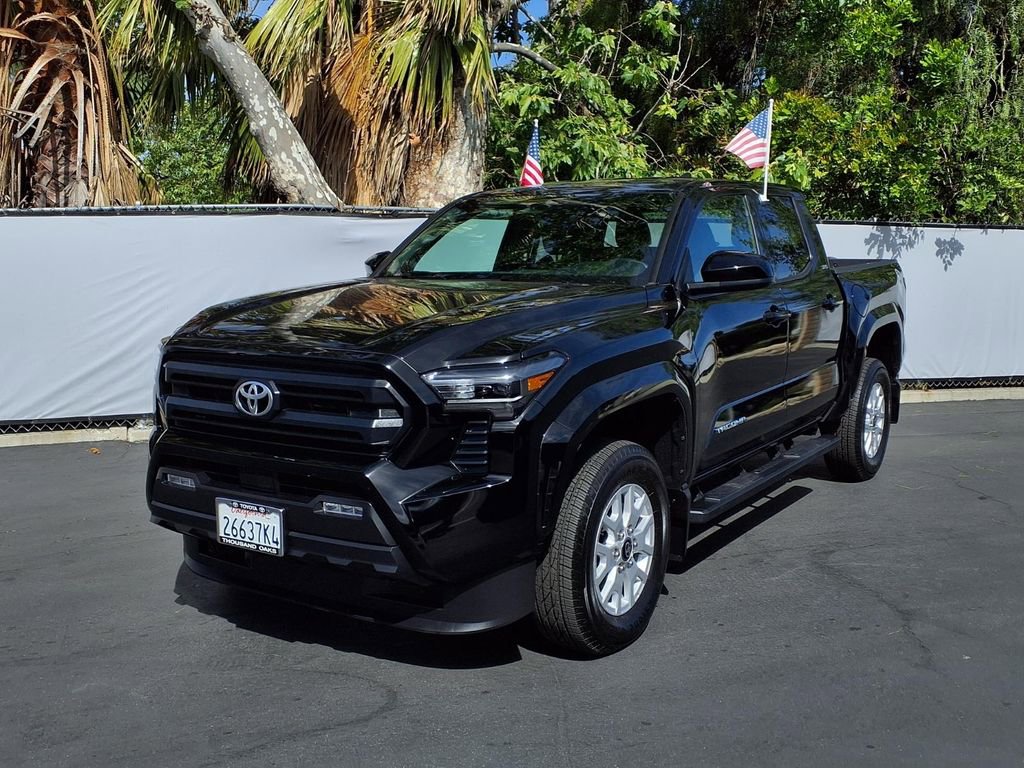 Certified 2025 Toyota Tacoma SR5 image 26