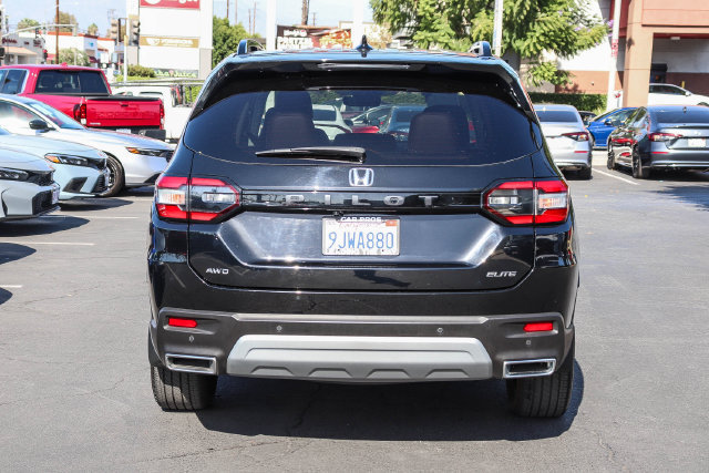 Used 2024 Honda Pilot Elite image 11