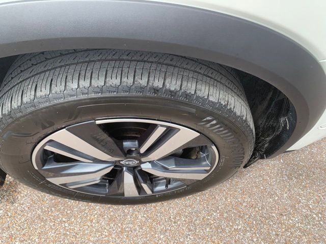 Used 2023 Nissan Rogue SL w/ SL Premium Package image 10