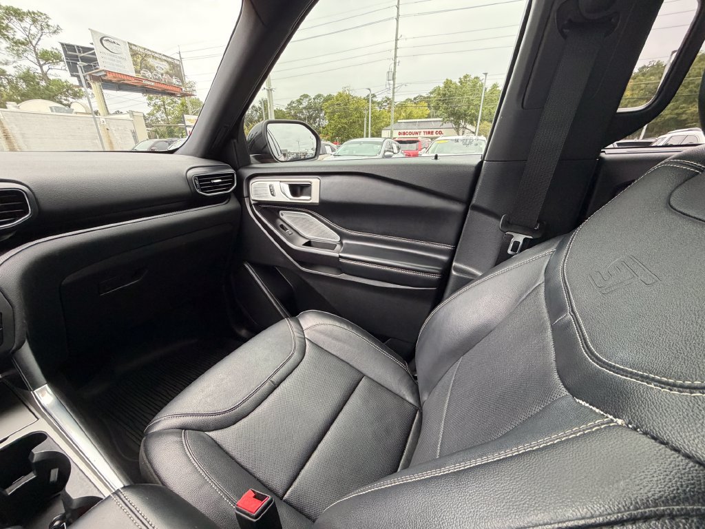 Used 2020 Ford Explorer ST w/ ST Street Pack AWD/4WD image 17