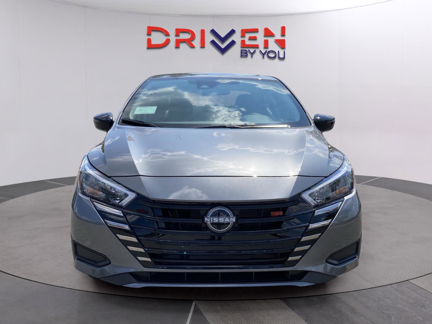 New 2025 Nissan Versa SR w/ Trunk Package image 10