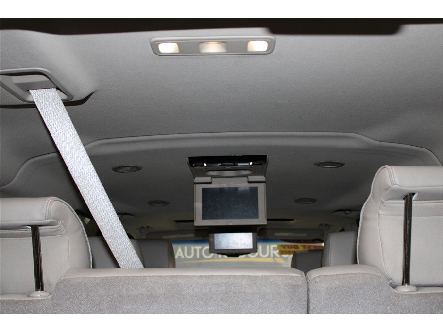 Used 2018 GMC Yukon XL Denali w/ Denali Ultimate Package image 26