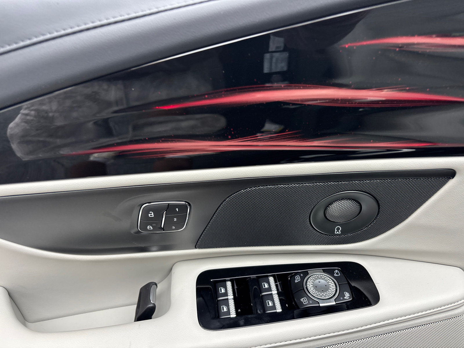 New 2026 Lincoln Nautilus Reserve AWD/4WD image 12