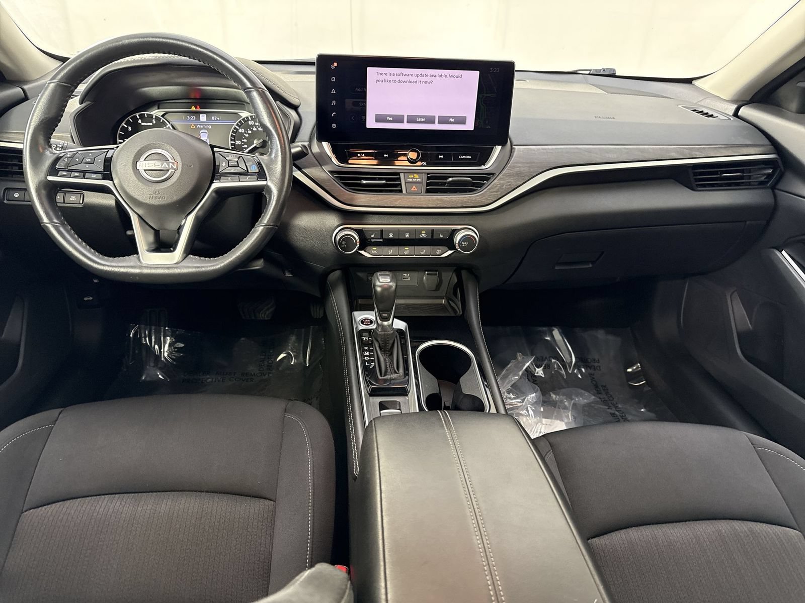 Used 2023 Nissan Altima 2.5 SV w/ SV Premium Package FWD image 24