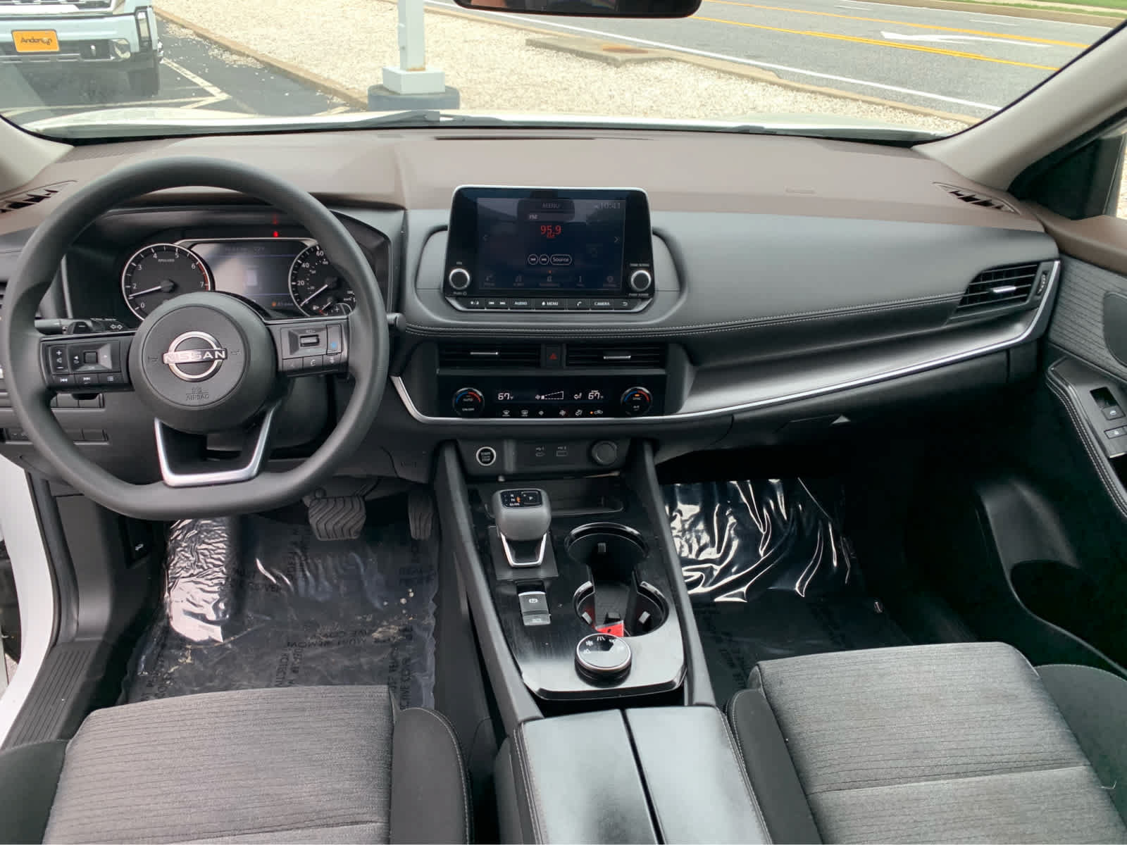 Used 2023 Nissan Rogue SV AWD/4WD image 10