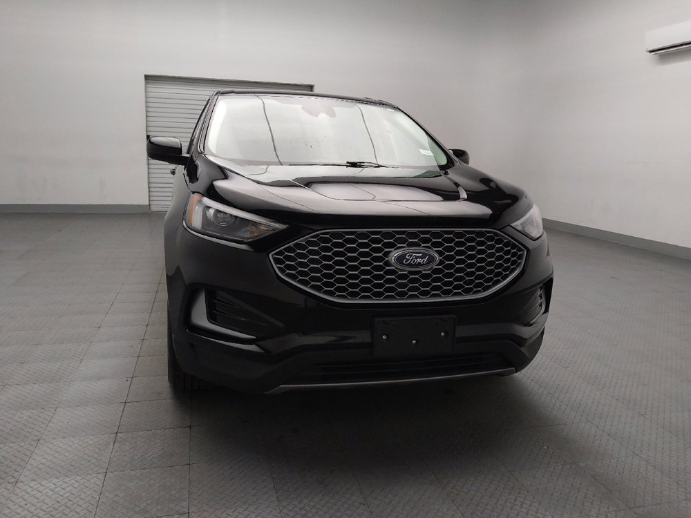 Used 2023 Ford Edge SEL image 14