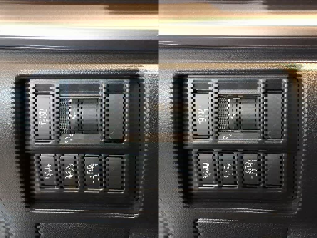 Used 2023 Subaru Crosstrek 2.5i Limited w/ Moonroof Package image 11