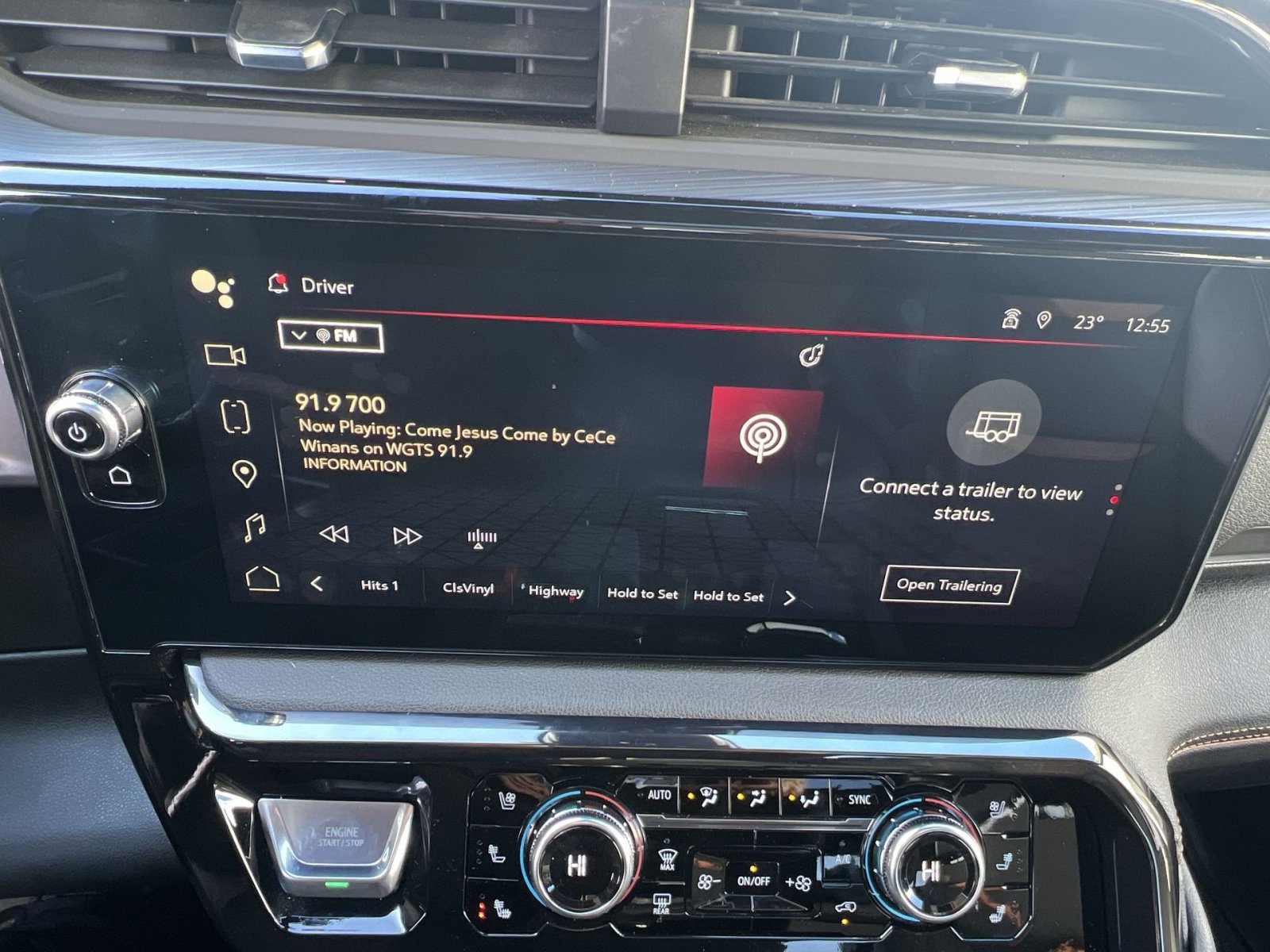 Used 2024 GMC Sierra 1500 AT4 w/ Technology Package image 18