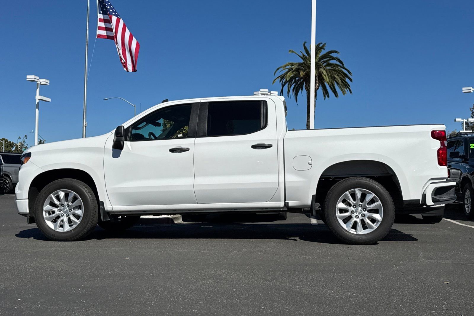 Used 2022 Chevrolet Silverado 1500 Custom image 8
