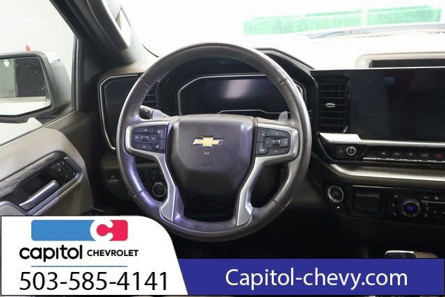 Used 2022 Chevrolet Silverado 1500 LTZ w/ LTZ Convenience Package II AWD/4WD image 15