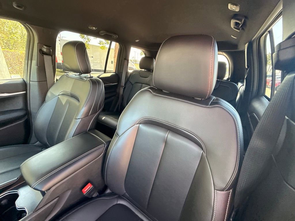 Certified 2025 Jeep Grand Cherokee Limited image 23