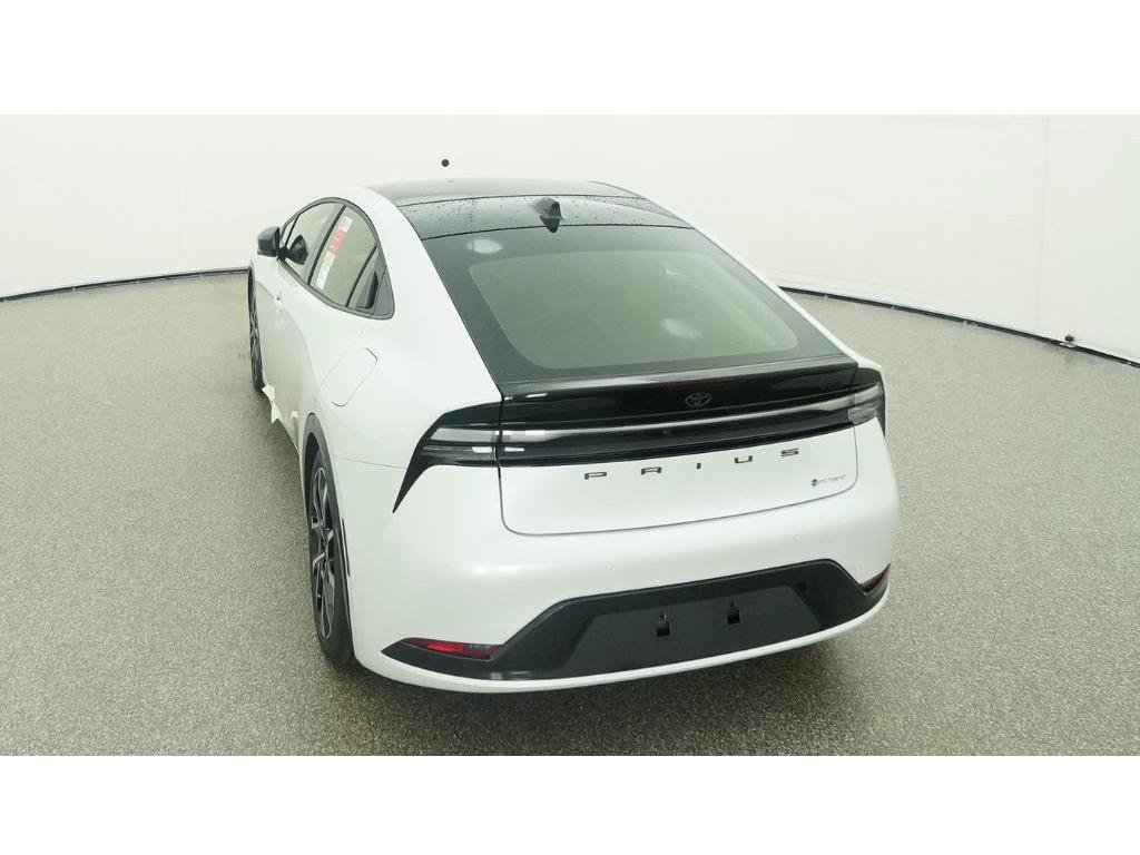New 2026 Toyota Prius Plug-In Hybrid FWD image 6