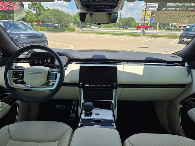 Used 2026 Land Rover Range Rover SE AWD/4WD image 19