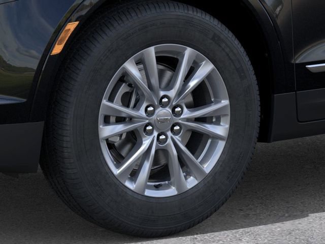 New 2026 Cadillac XT5 Luxury w/ LPO, Floor Liner Package AWD/4WD image 9