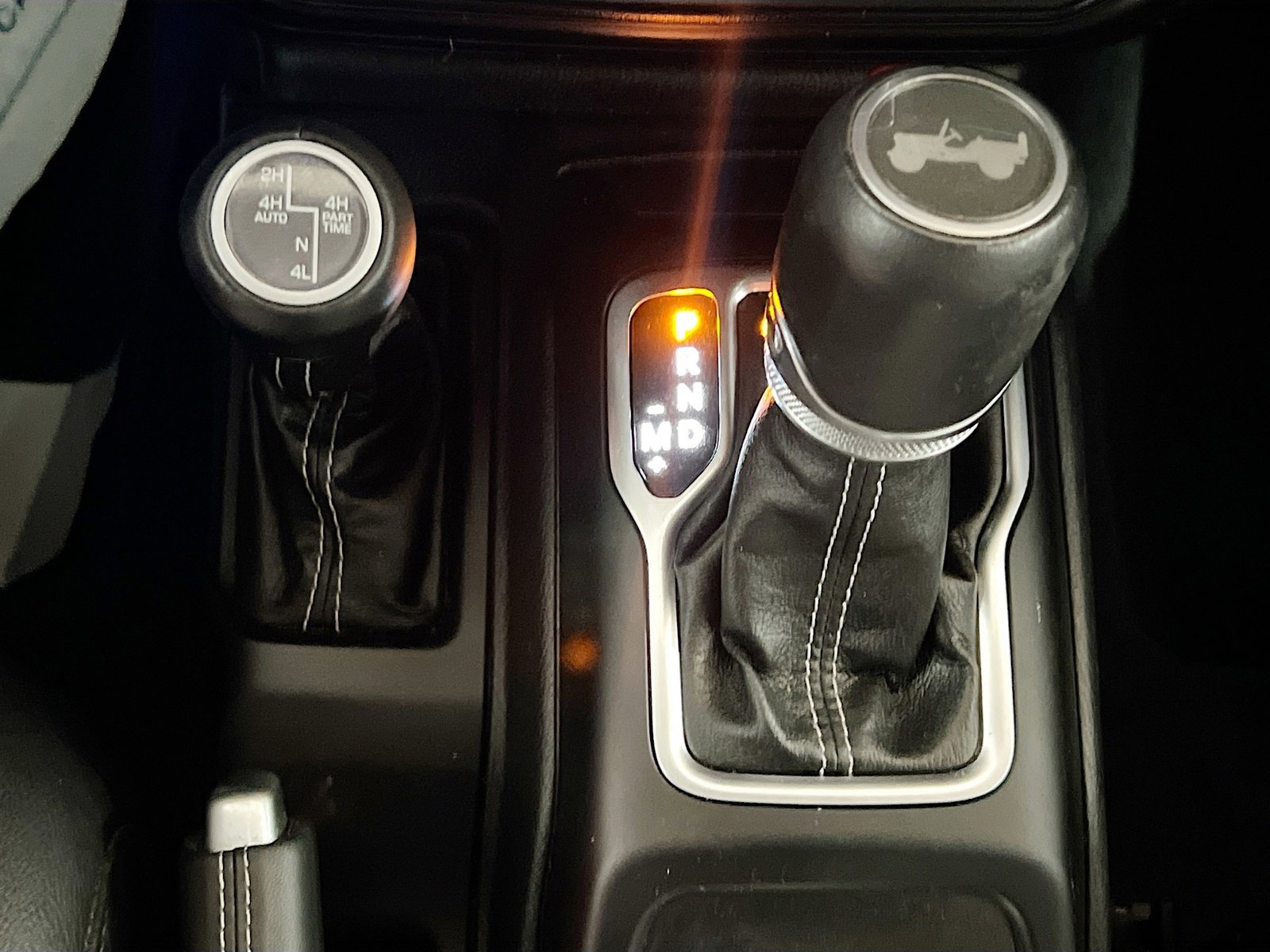 Used 2023 Jeep Wrangler Sahara image 13