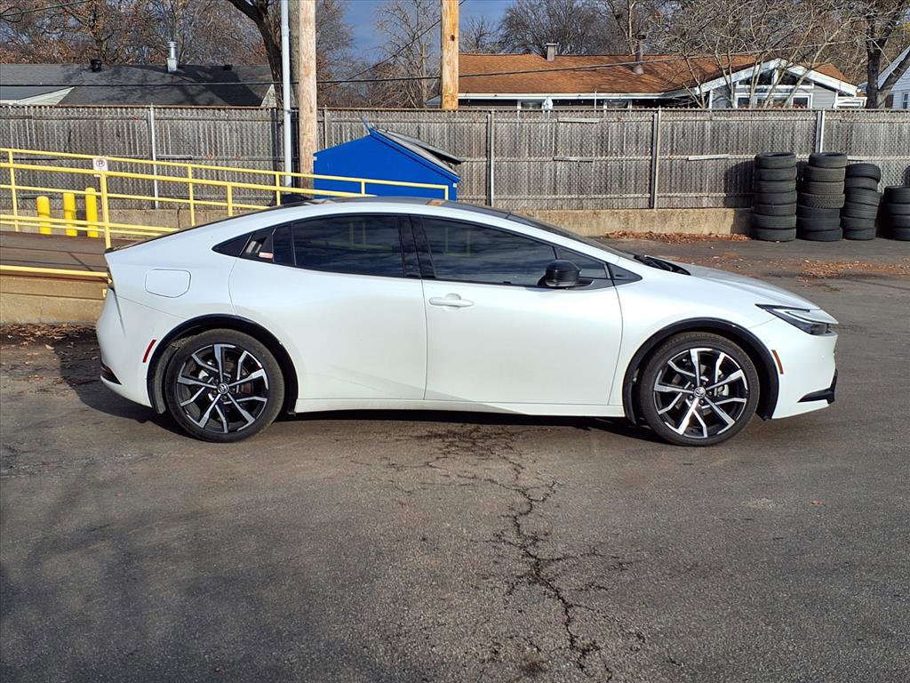 Certified 2025 Toyota Prius Plug-In Hybrid w/ Limited Premium Package image 2