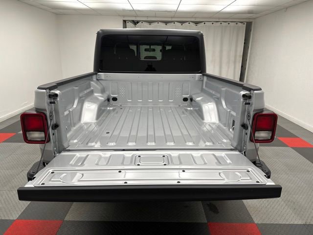 Used 2023 Jeep Gladiator Sport image 21