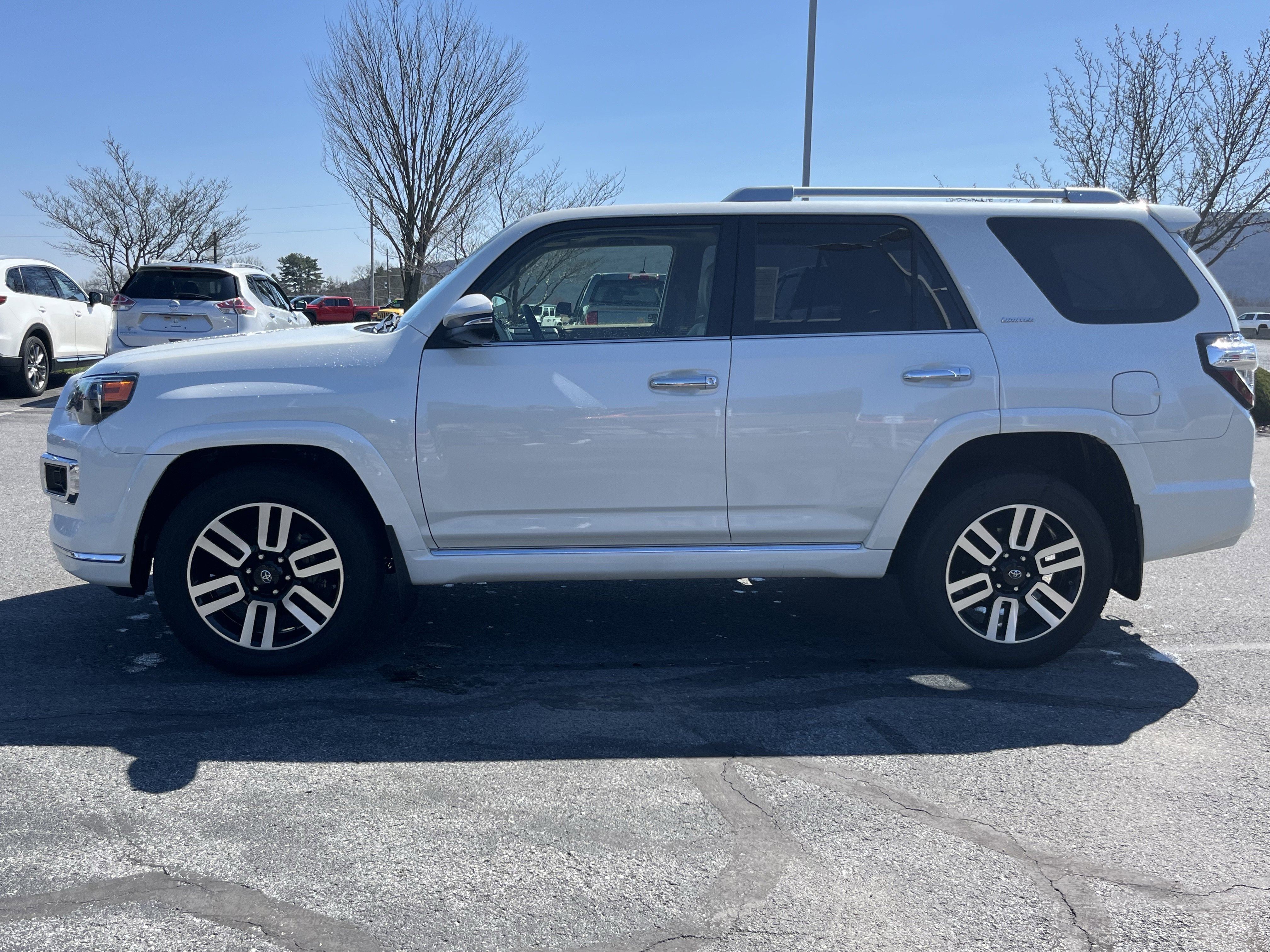 Used 2020 Toyota 4Runner Limited AWD/4WD image 7
