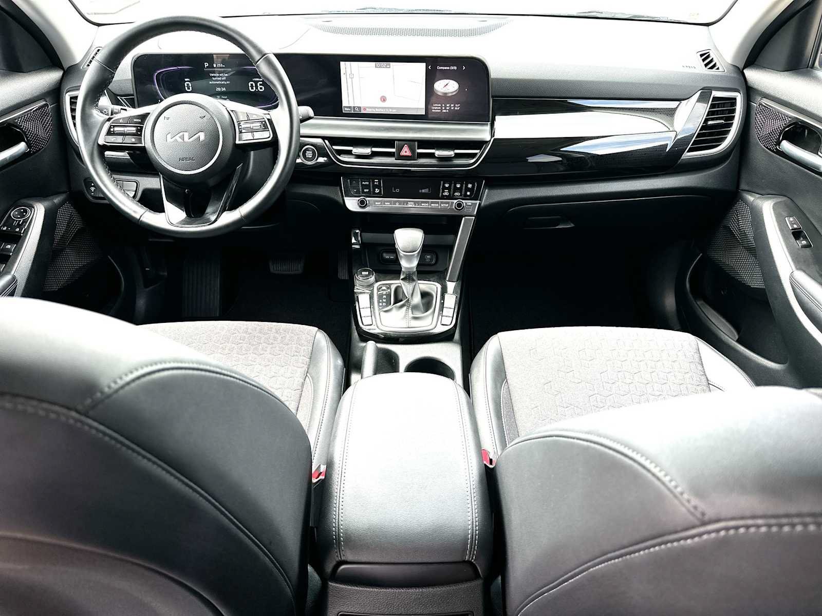 Used 2025 Kia Seltos S FWD image 25
