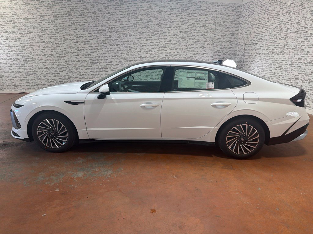 New 2027 Hyundai Sonata Limited FWD image 4