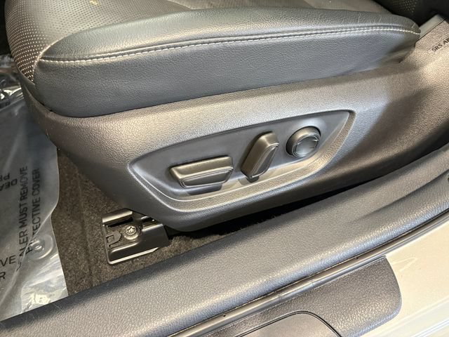 Used 2022 Toyota Camry XSE w/ Navigation Package FWD image 8