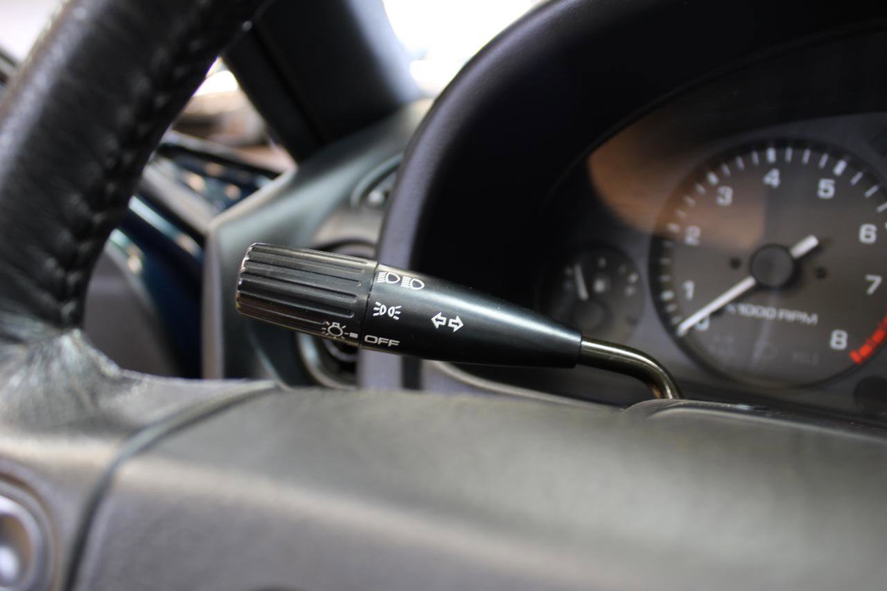 Used 1996 MAZDA MX-5 Miata image 35