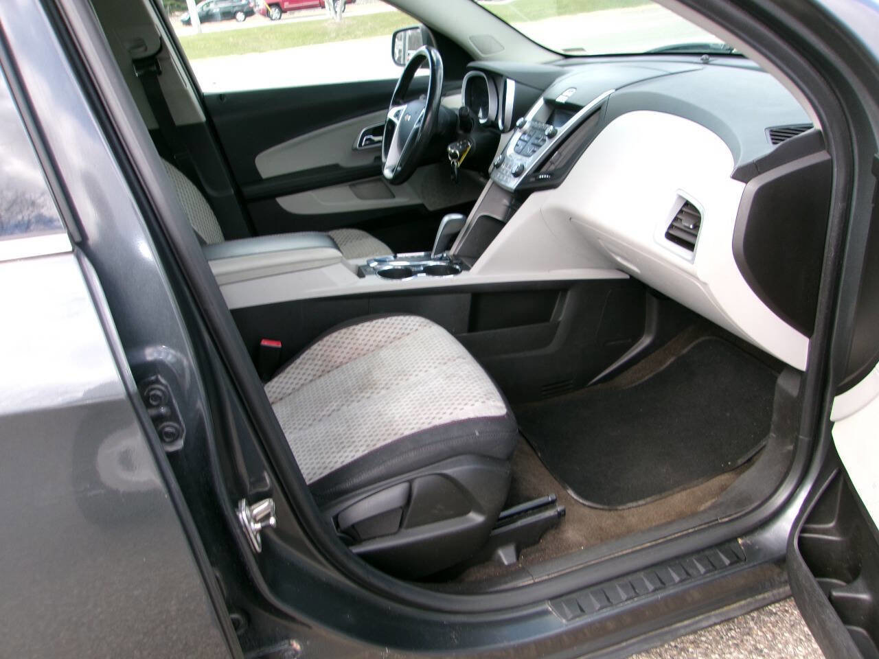 Used 2011 Chevrolet Equinox LS w/ LPO, Protection Package image 10