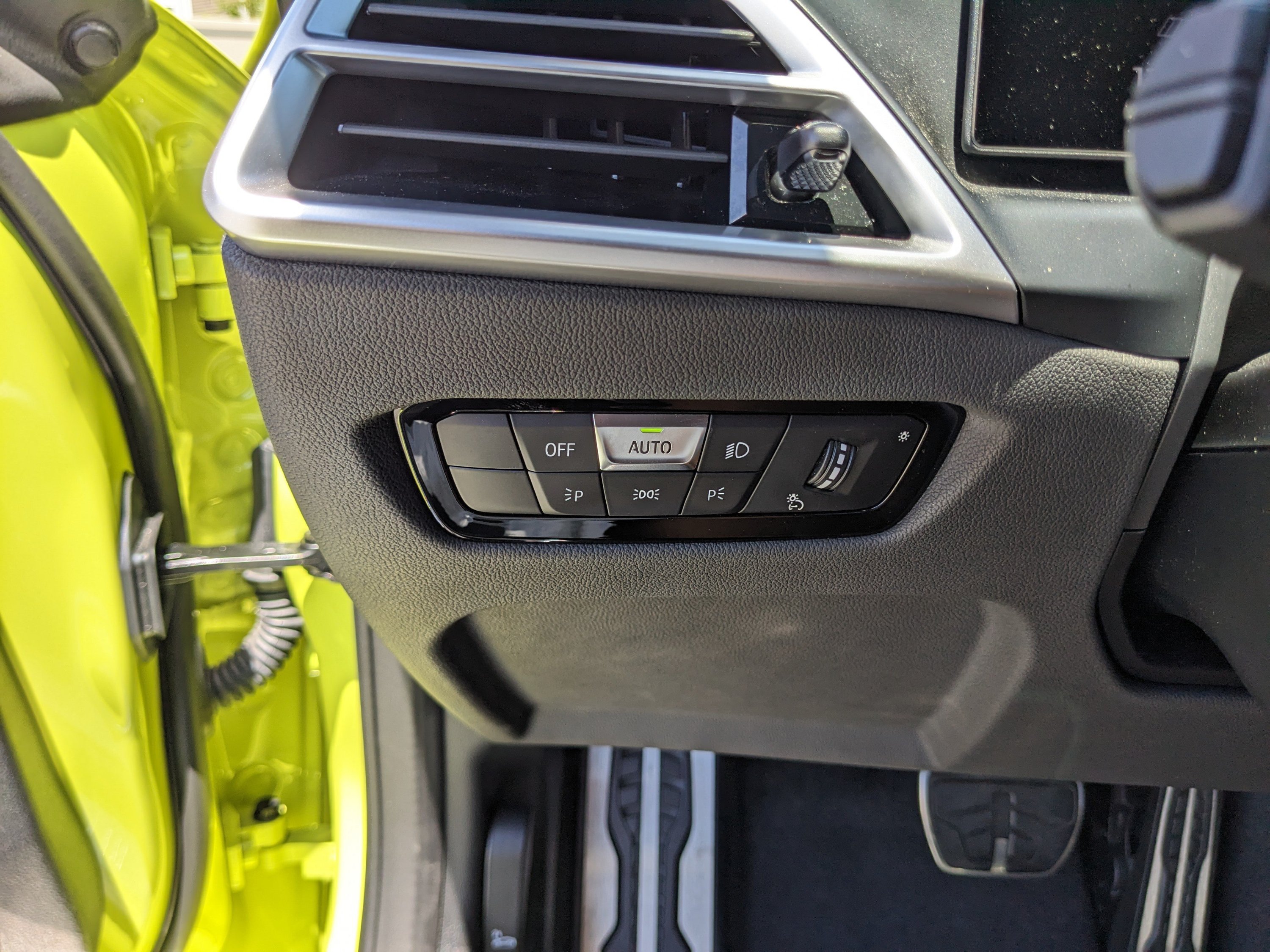 Used 2025 BMW M2 RWD image 29