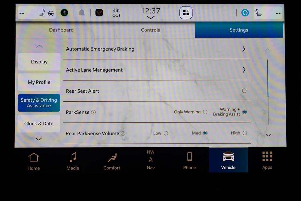 New 2025 Jeep Grand Cherokee Limited w/ Trailer Tow Package image 19