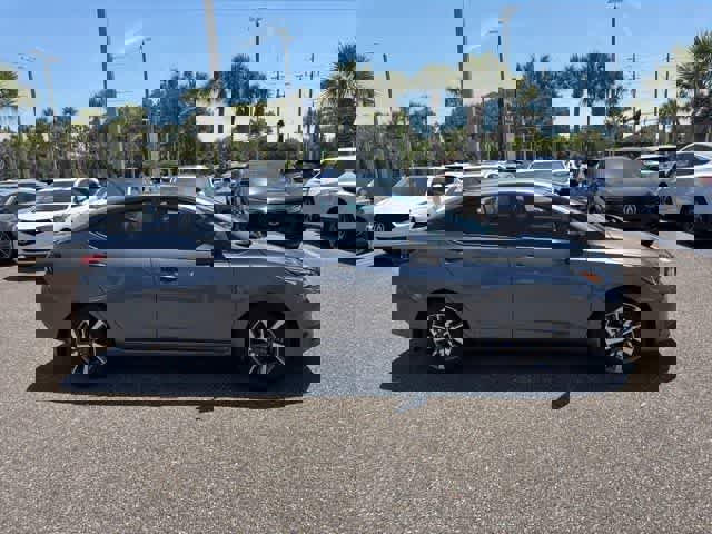 Used 2023 Nissan Versa S w/ S Plus Package image 12