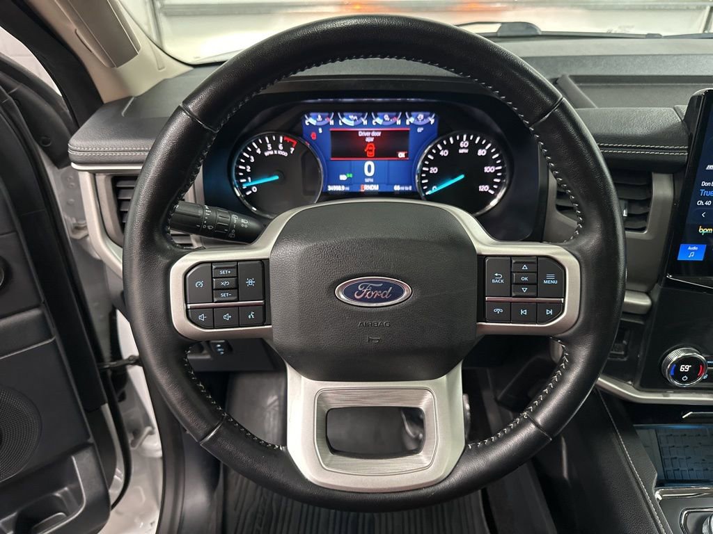 Used 2022 Ford Expedition Max XLT image 13