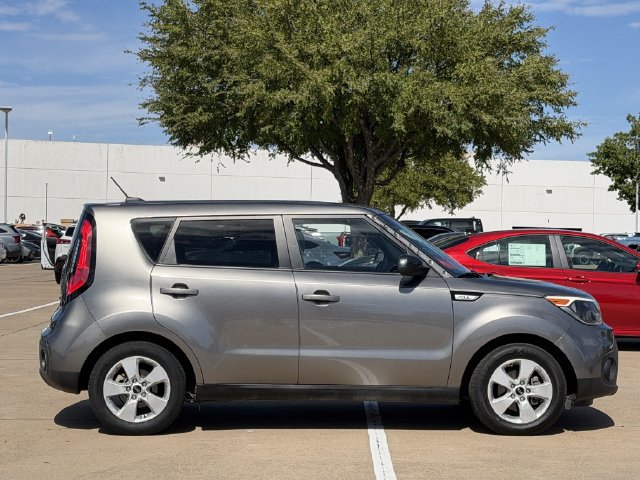 Used 2019 Kia Soul w/ Convenience Package FWD image 3